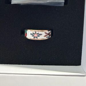 Oracle Woman’s Smart Ring